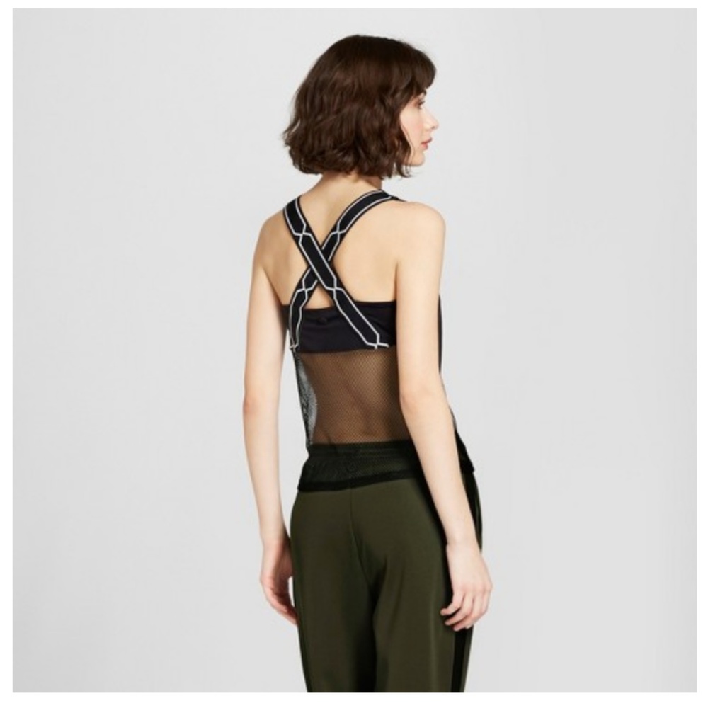 Hunter Tops - Hunter Target Cross Back Chain Trim